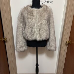 Neo Mini vintage Gray Faux Fur Short Jacket Hook & Eye Lined Women’s sz S NWT